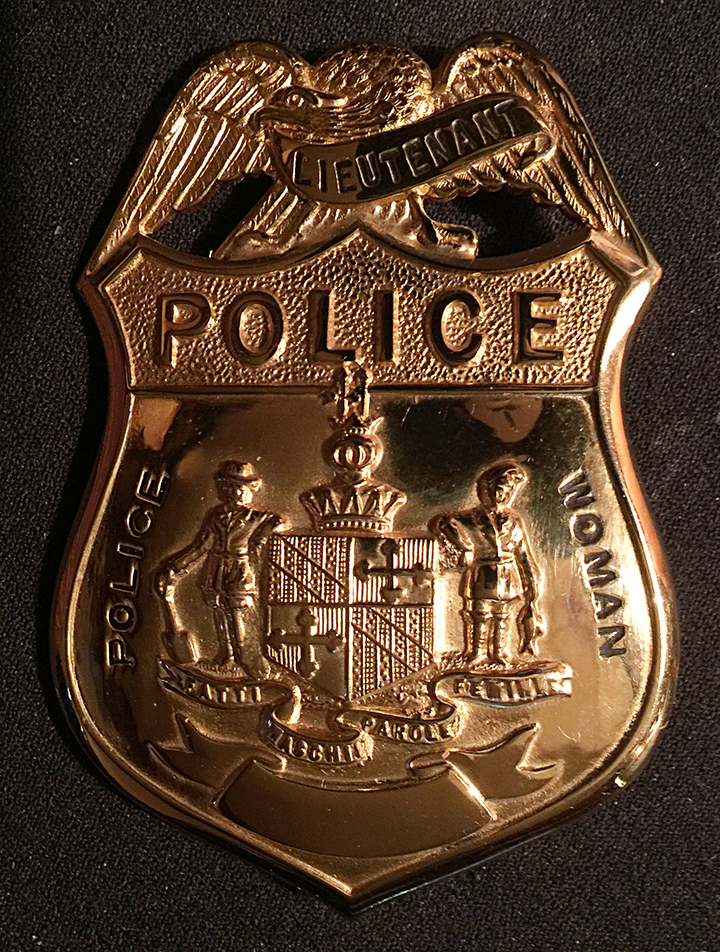 72LT Police Woman